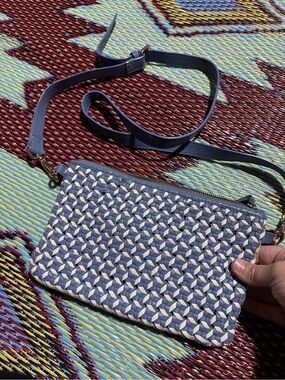 Carpisa blue geometric woven crossbody bag